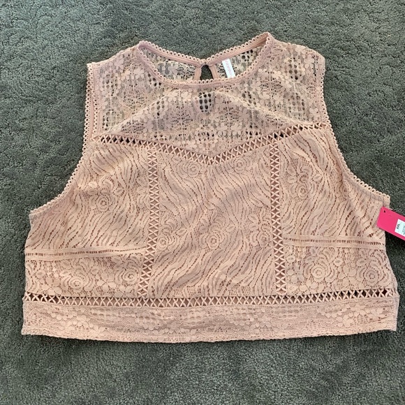 Xhilaration Tops - Crop top